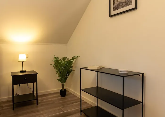 Ganzes In Mit Garage Und Fussbodenheizung Сasa de vacaciones *