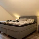 Ganzes In Mit Garage Und Fussbodenheizung Lipcse