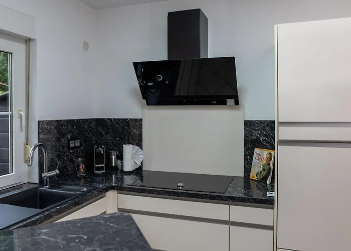 Holiday home Ganzes In Mit Garage Und Fussbodenheizung *