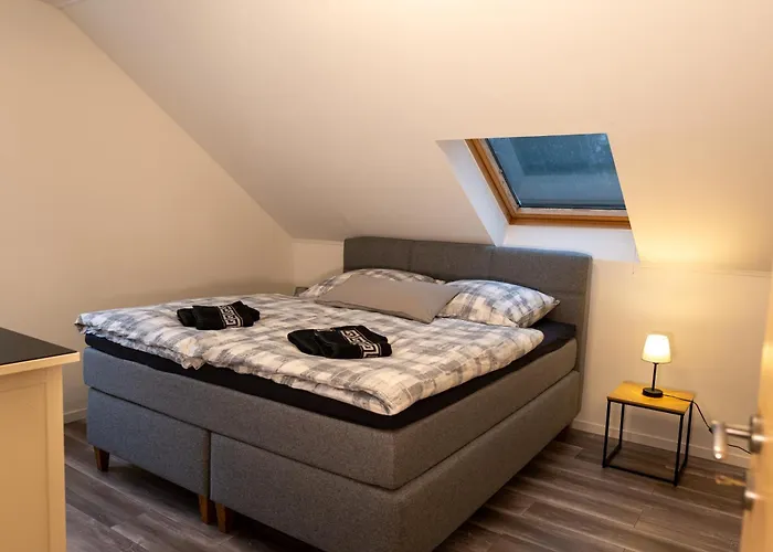 Ganzes In Mit Garage Und Fussbodenheizung Holiday home *