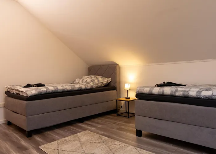 Holiday home Ganzes In Mit Garage Und Fussbodenheizung Leipzig