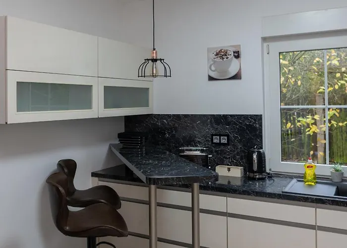 Holiday home Ganzes In Mit Garage Und Fussbodenheizung *